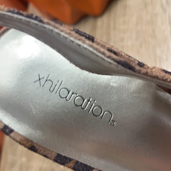 Xhilaration Cheetah Print Heels - Picture 6 of 6
